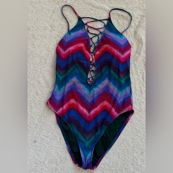 La Blanca Hidden Gem Tummy-Control Lace-Up One-Piece Swimsuit - Picture 7 of 10